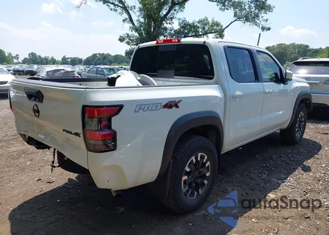 2024 Nissan Frontier Pro-4X 4X4 z USA, uszkodzony, nr VIN 1N6ED1EKXRN663924